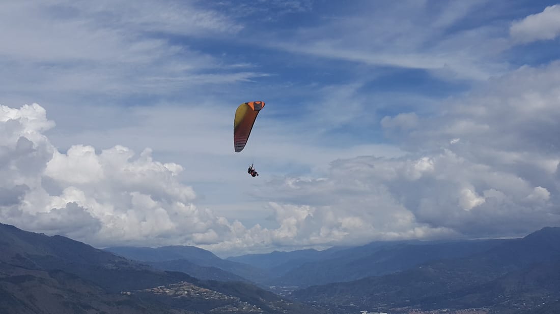 Paragliding_Medellin