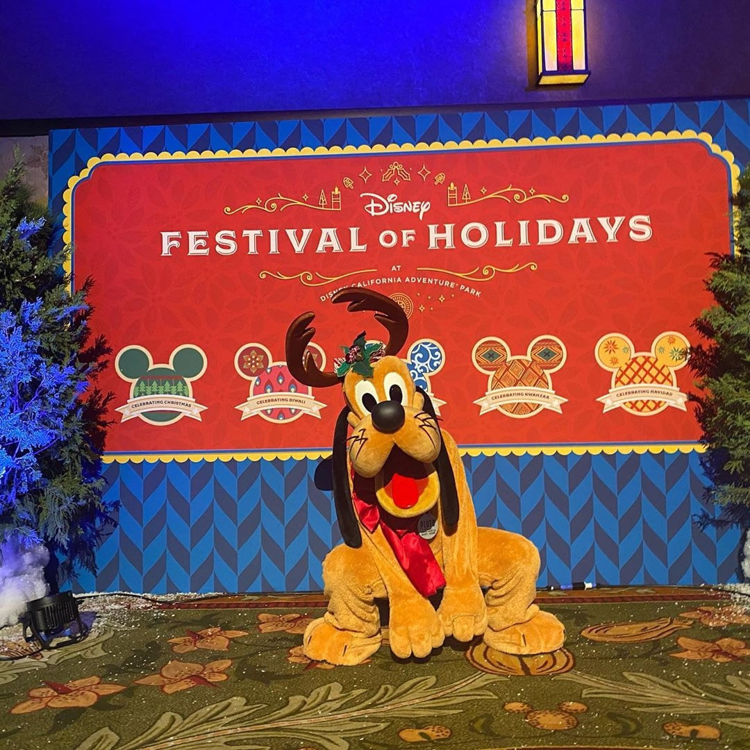 Holiday Celebrations Return to Disneyland November 2021