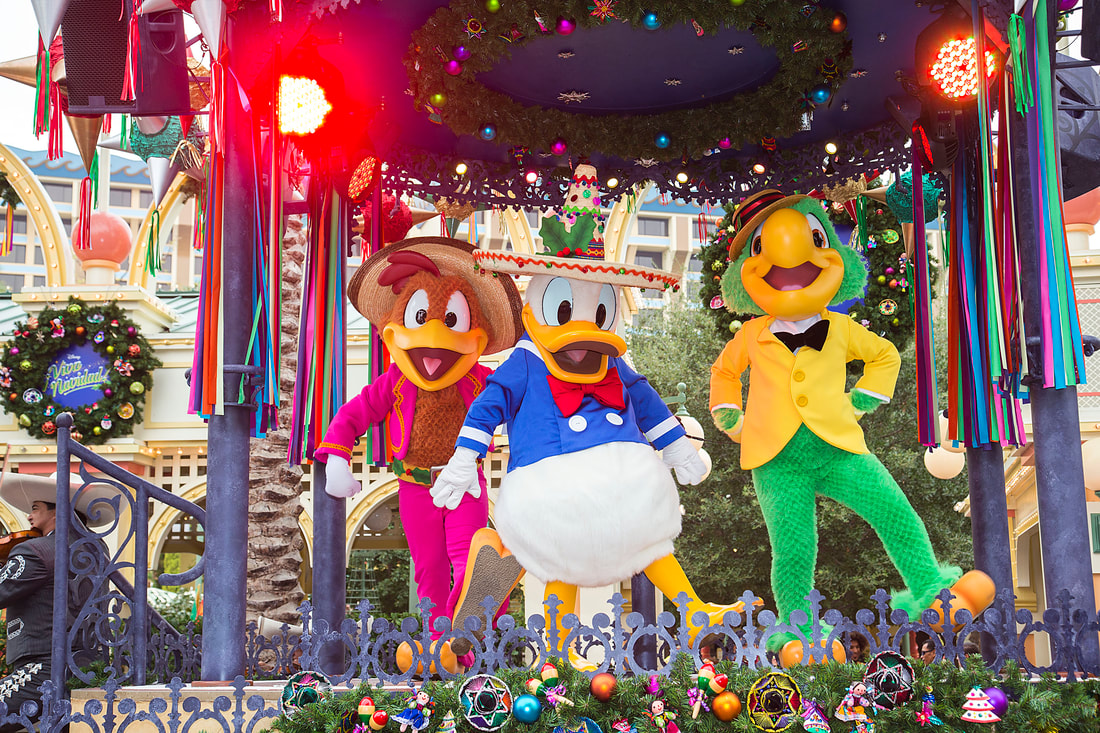 Celebrate the Holidays at Disneyland Resort 2021