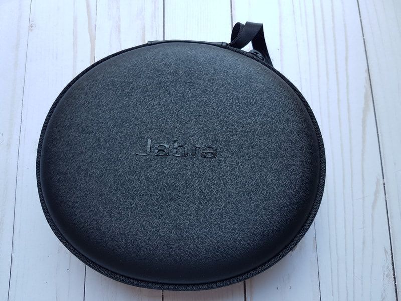 Comfortable noise canceling headphones: Jabra Elite 85h