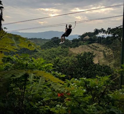 Ziplining_Colombia