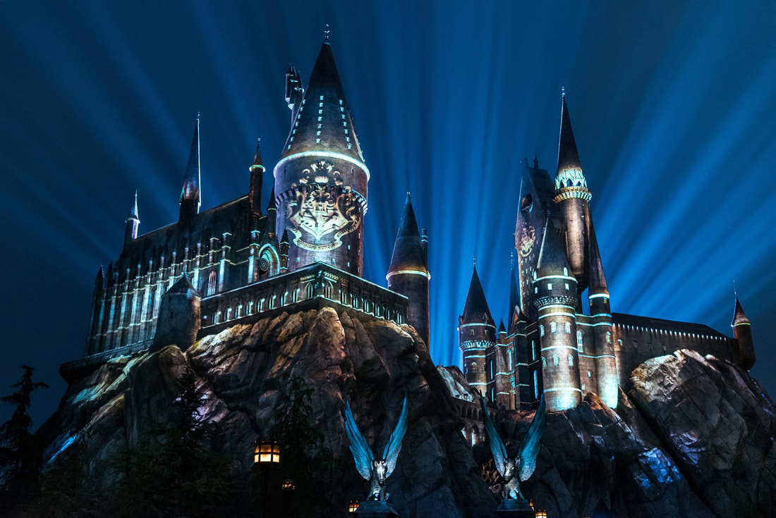 The Nighttime Lights at Hogwarts Castle_WWoHP at USH 2018